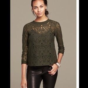 Banana Republic forest green lace top
